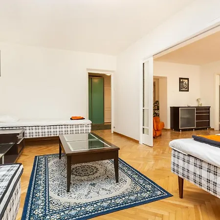 3 Apartmend 90m2 Parking For One Car Fifth Floor And The Building Does Not Have An Elevator