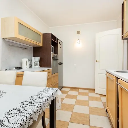 3 Apartmend 90m2 Parking For One Car Fifth Floor And The Building Does Not Have An Elevator * Tallinn