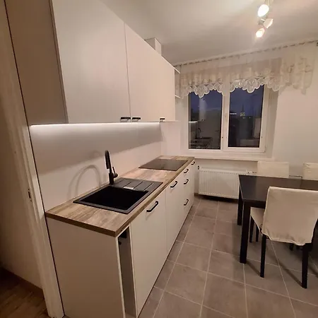 3 Apartmend 90m2 Parking For One Car Fifth Floor And The Building Does Not Have An Elevator Apartment
