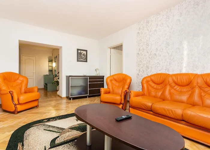 Appartement 3 Apartmend 90m2 Parking For One Car Fifth Floor And The Building Does Not Have An Elevator