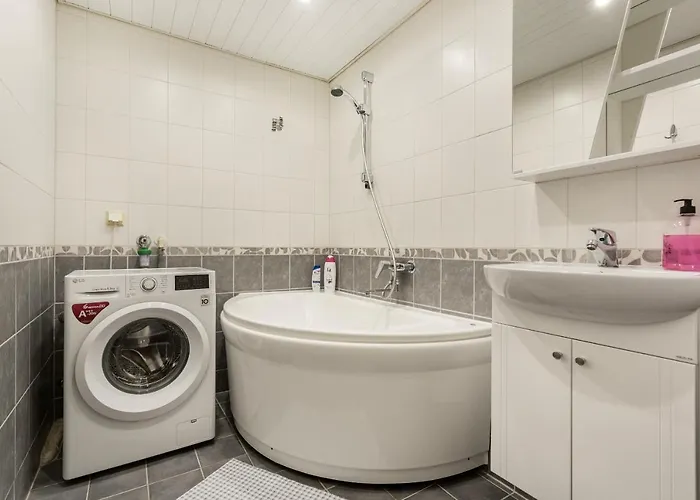 3 Apartmend 90m2 Parking For One Car Fifth Floor And The Building Does Not Have An Elevator *